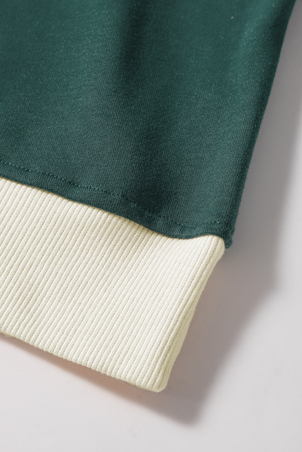 Rose Red Contrast Trim Loose Pullover and Lace-up Waist Shorts Set