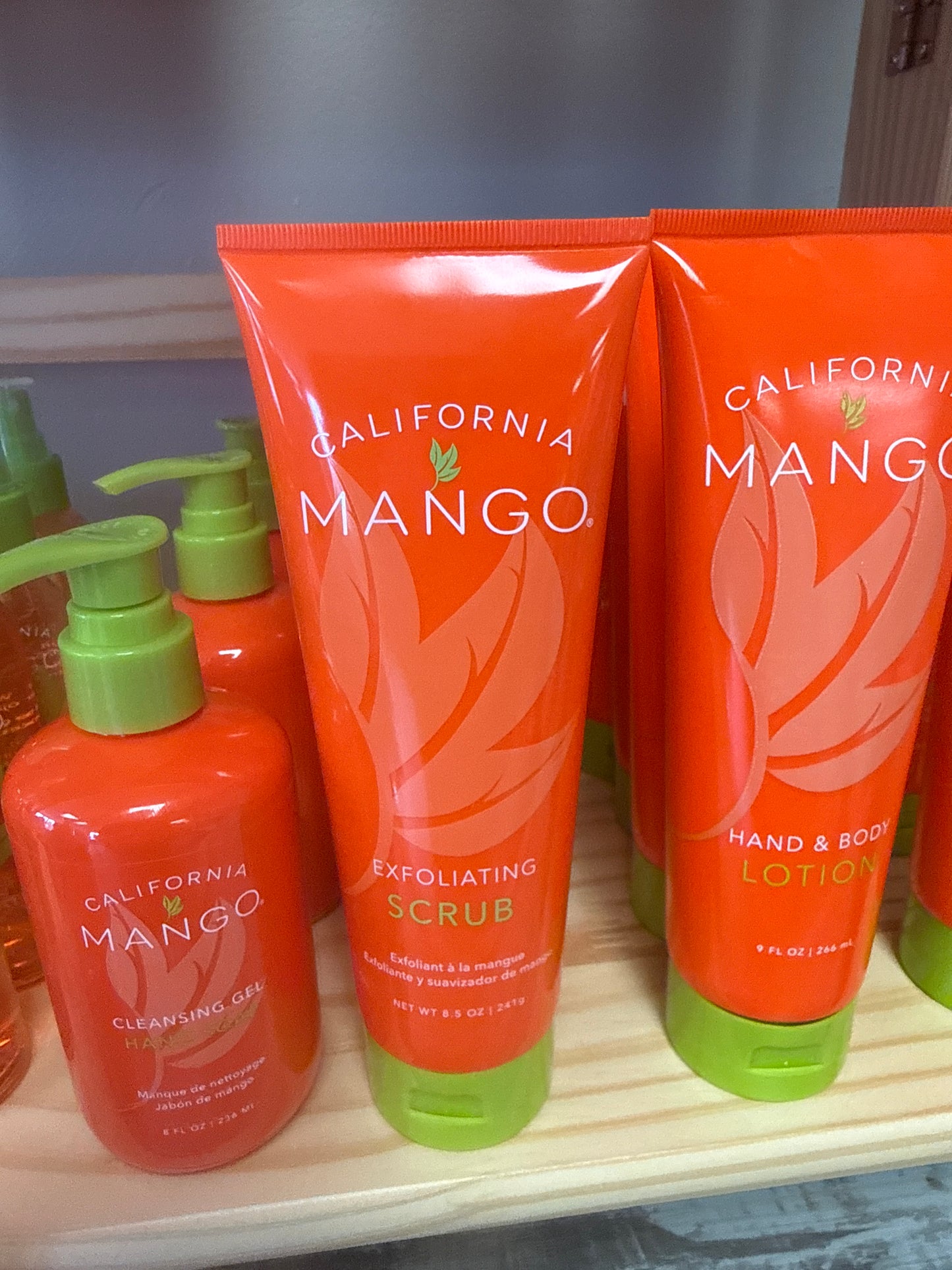 California Mango Exfoliating Scrub