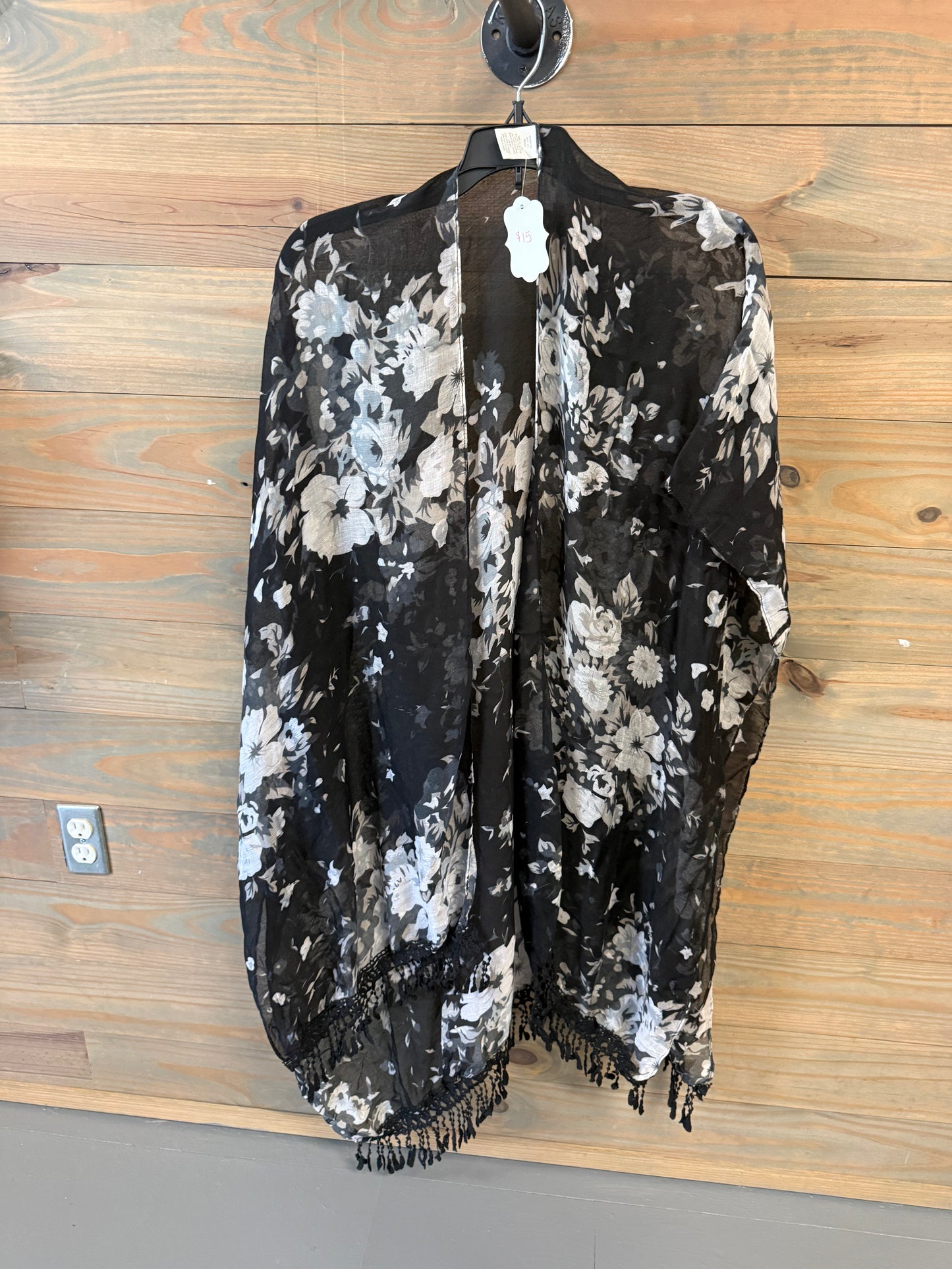The Karla Kimono-Black flower